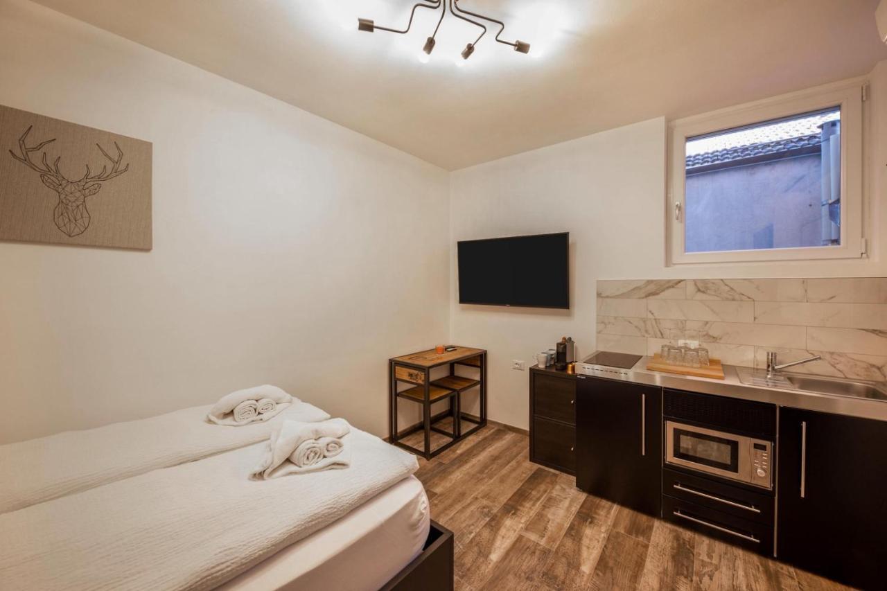 Life Room Bolzano Bagian luar foto