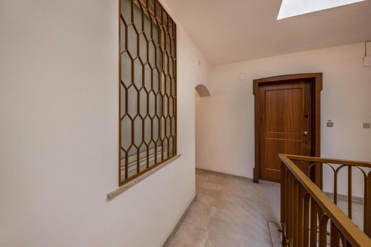 Life Room Bolzano Bagian luar foto