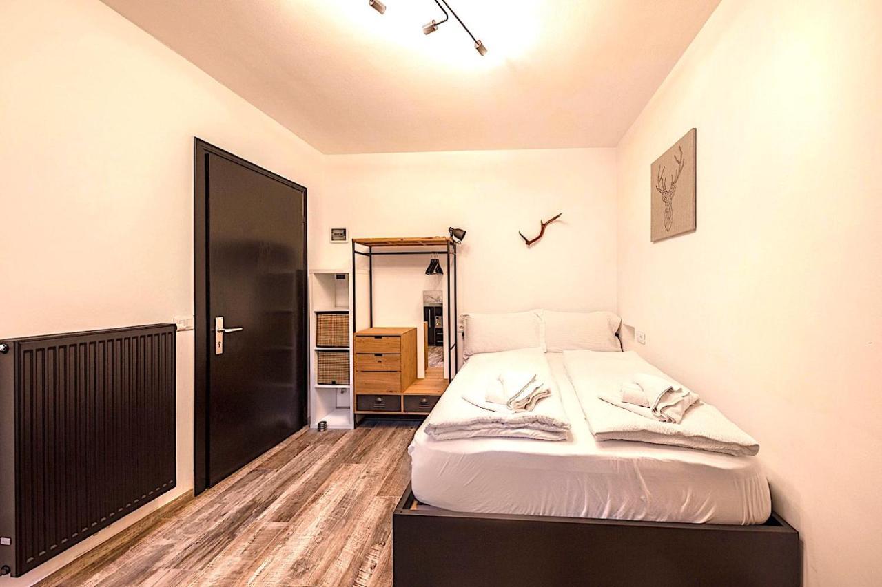 Life Room Bolzano Bagian luar foto